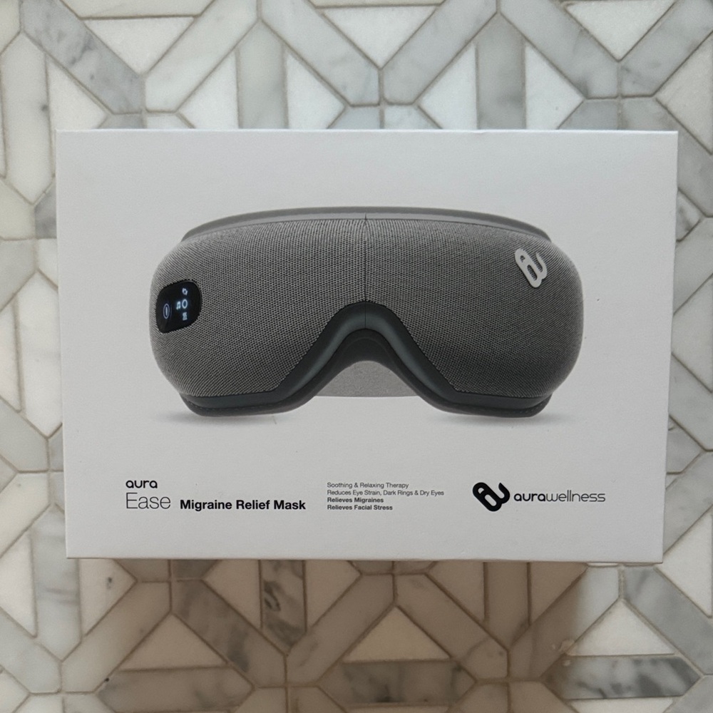 Gray Migraine Relief Mask by Oura